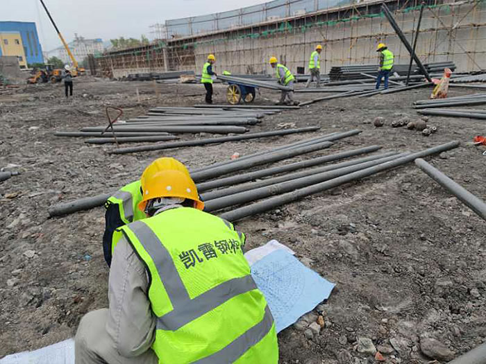 阿克苏螺栓球网架结构